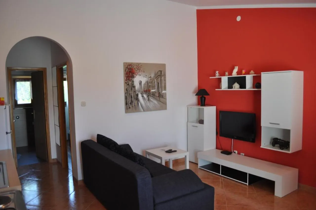 Apartments With A Parking Space Pula - 15582